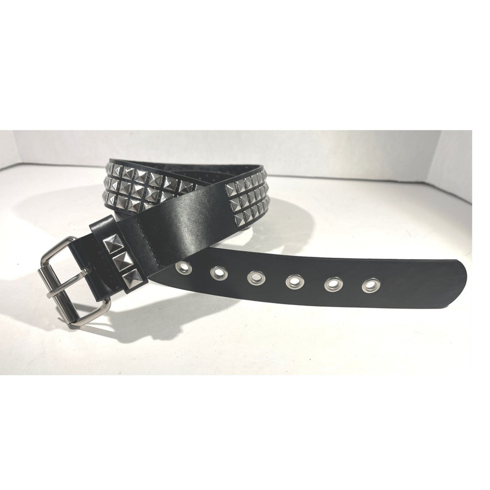 Studded Belt Women Large Black Pyramid Stud‎ Punk Rock Emo Goth Grommet - Picture 2 of 7